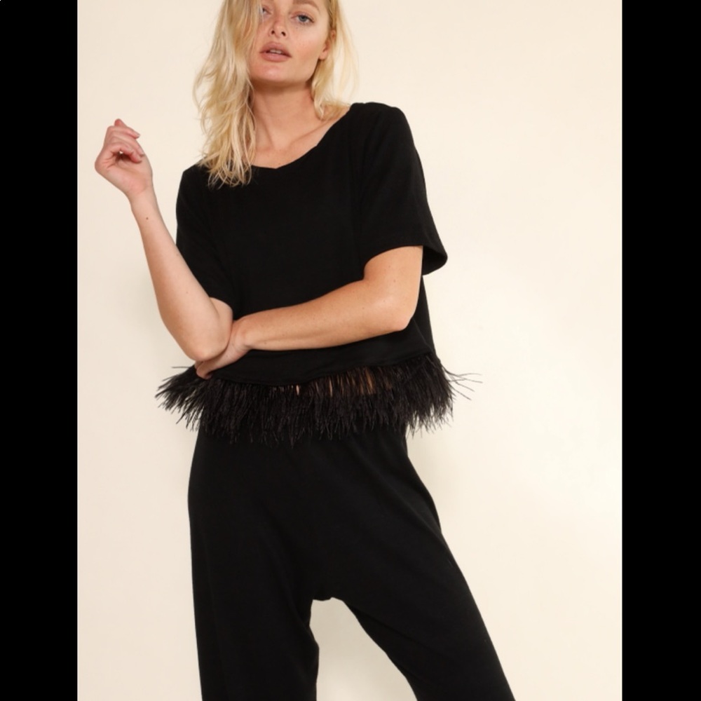 NEW W5 Feather Hem Top SZ XL